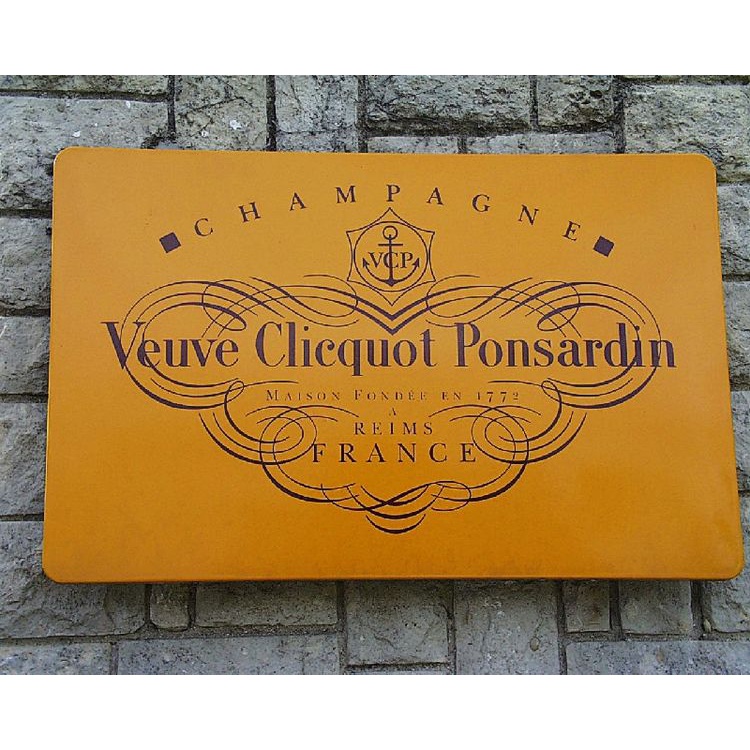 Veuve Clicquot logo