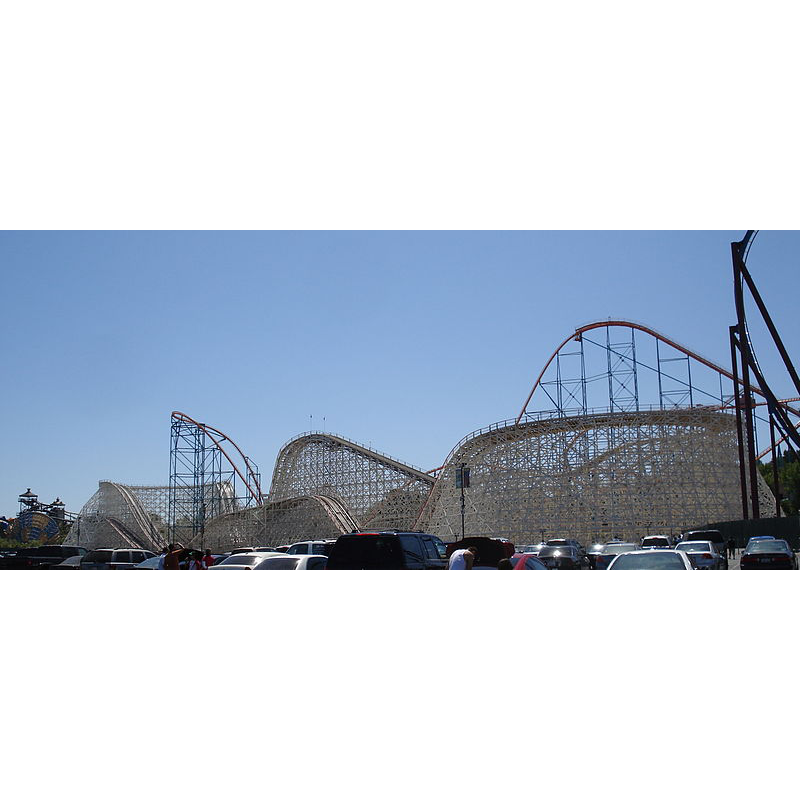 Six Flags Magic Mountain logo