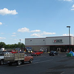 Tractor Supply Company logo